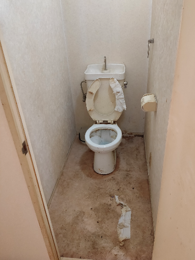 103-toilet210724-2