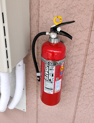 Fire extinguisher200530-6